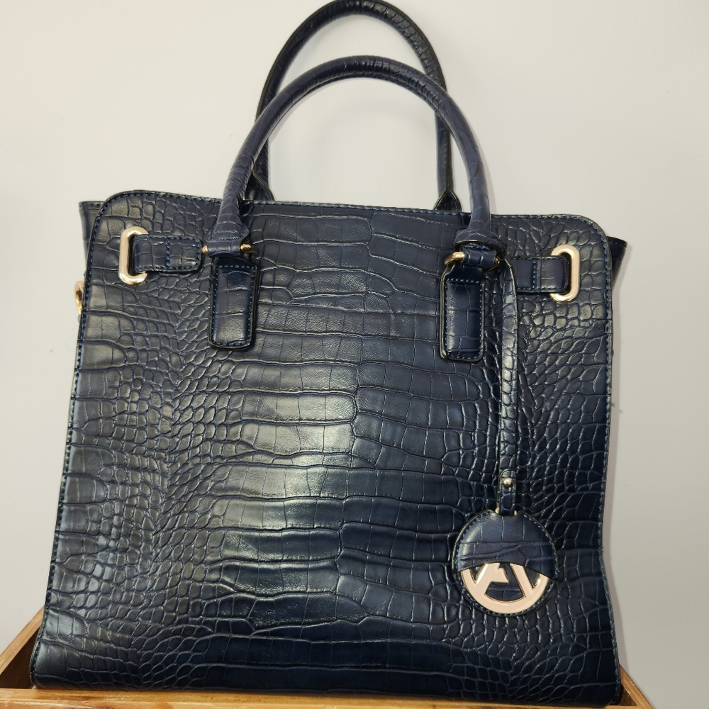 #2573, ADRIENNE VITTADINI, TOTE BAG, BLUE CROC EMBOSSED, CHARM-LARGE